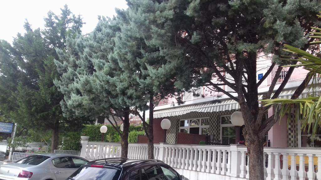 Apartmani Royal Zganec Crikvenica Extérieur photo